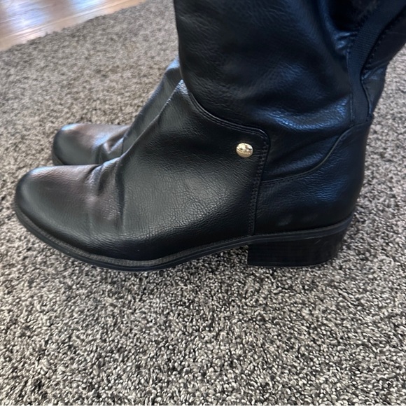 Tommy Hilfiger Black Leather Riding Boots, Gold Accents, Size 9M, Elegant Style - Picture 12 of 16